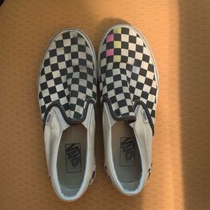 CHECKERED VANS